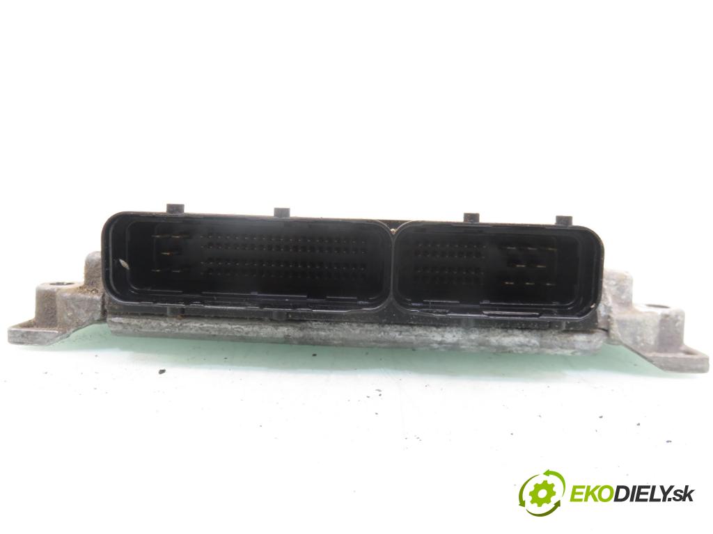 FIAT DOBLO Cargo (223_) KOMBIVAN 2004 74,00 1.9 JTD 100 - 182 B9.000 1910,00 řídící jednotka motora 55195358 ; 0281011854