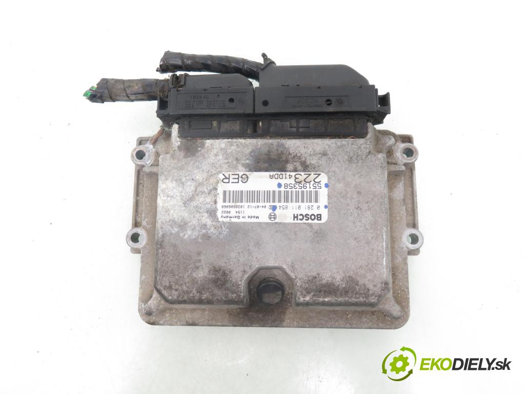 FIAT DOBLO Cargo (223_) KOMBIVAN 2004 74,00 1.9 JTD 100 - 182 B9.000 1910,00 řídící jednotka motora 55195358 ; 0281011854