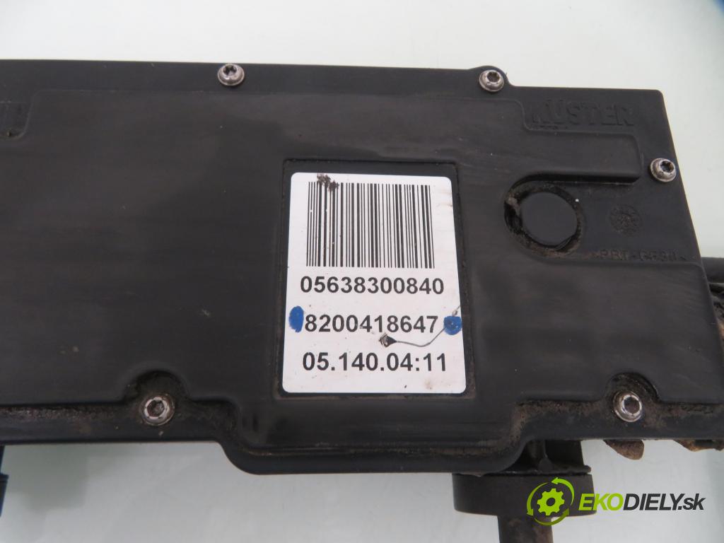 RENAULT SCENIC II (JM0/1_) MINIVAN 2005 78,00 1.5 dCi 106 - K9K 732 1461,00 BRZDA: ručně elektrický 8200418647