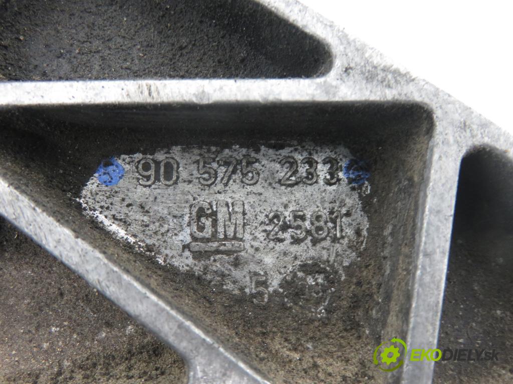 OPEL ASTRA G liftback (T98) LIFTBACK 2003 76,00 1.6 - Z 16 XEP 1598,00 Uchytenie prevodovky 90575233