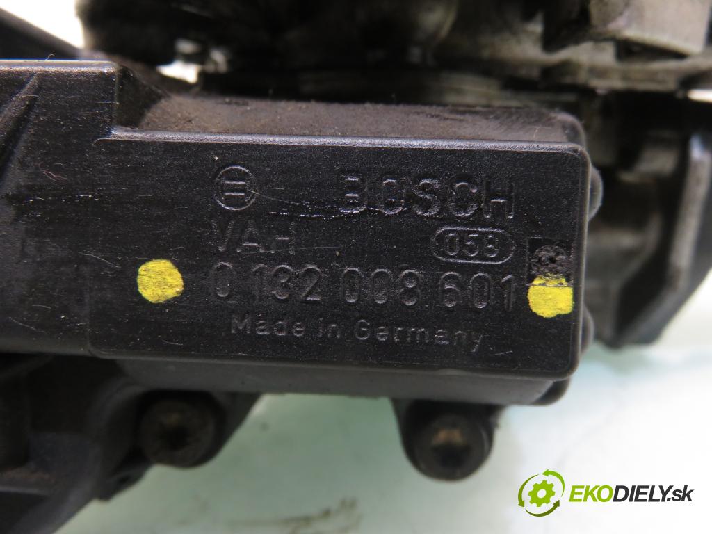 VW POLO (6N1) HB 1995 33,00 1.0 45 - AEV 1043,00 vstřik 0438201528 ; 0132008601