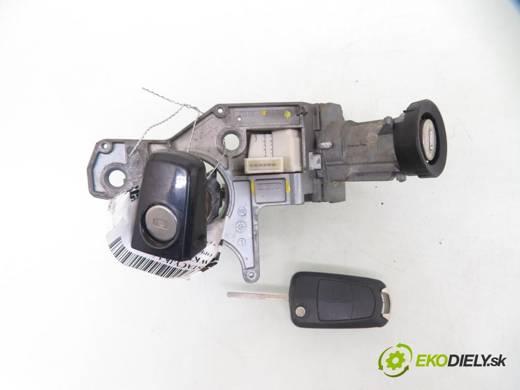OPEL ASTRA H (A04) HB 2004 74,00 1.7 CDTI 100 - Z 17 DTH 1686,00 spínačka / VLOŽKY N0501881 ; 2421430