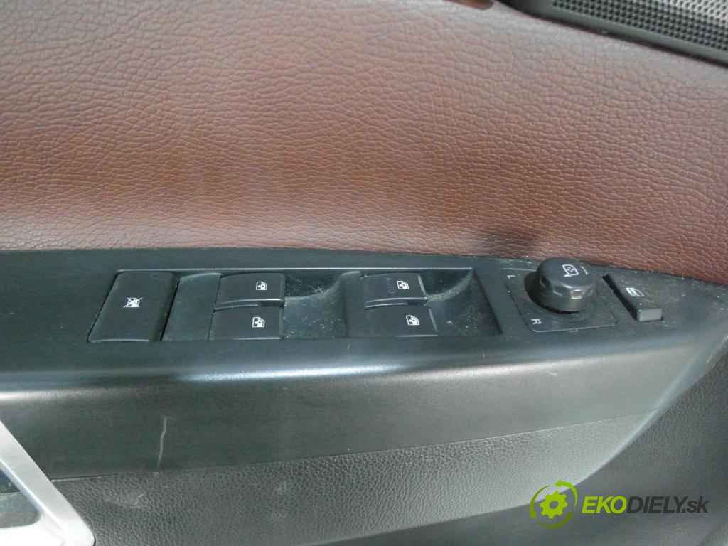 OPEL ANTARA A (L07) SUV 2007 110,00 2.0 CDTI 150 - Z 20 DMH 1991,00 dveře LP