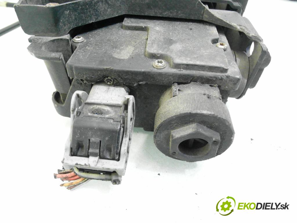 RENAULT SCENIC II (JM0/1_) MINIVAN 2005 88,00 1.9 DCI - F9Q 812 1870,00 BRZDA: ručny elektrický 8200418647