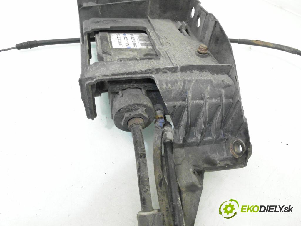 RENAULT SCENIC II (JM0/1_) MINIVAN 2003 83,00 1.6 (JM0C, JM0J, JM1B) - K4M 782 1598,00 BRZDA: ručny elektrický 8200311379