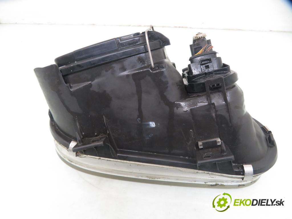 VW GOLF IV (1J1) HB 2003 77,00 1.6 16V - ATN 1598,00 Svetlo LP 15014500