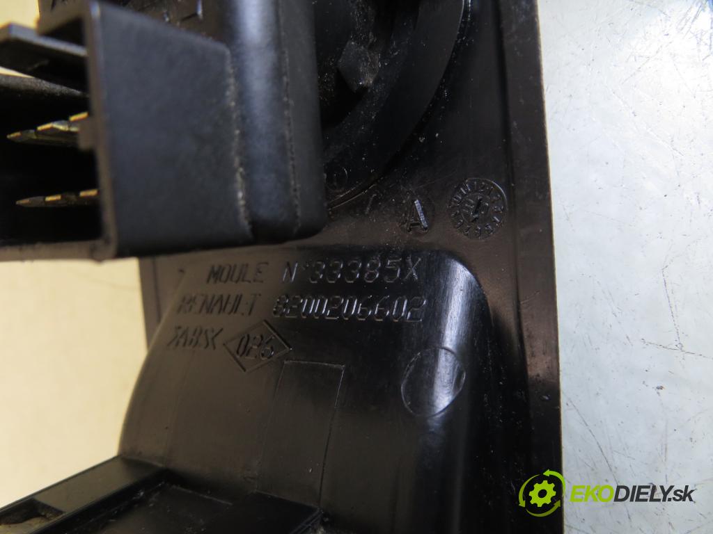 OPEL MOVANO Furgon (X70) FURGON 2005 73,00 2.5 DTi - G9U 754 2464,00 Panel ovládania okien 8200206602