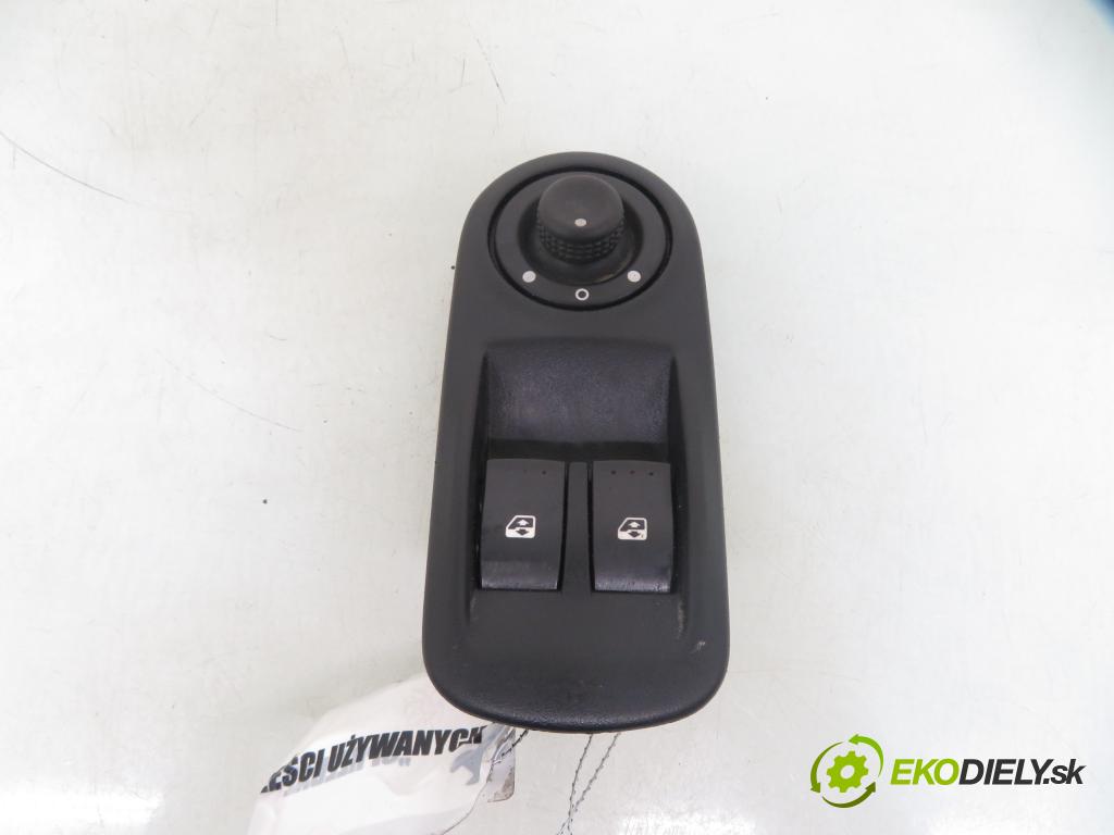 OPEL MOVANO Furgon (X70) FURGON 2005 73,00 2.5 DTi - G9U 754 2464,00 Panel ovládania okien 8200206602