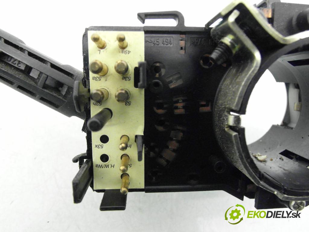 AUDI A4 (8D2, B5) SEDAN 1995 74,00 1.6 - ANA 1595,00 páčka/prepínač 4D0953513 ; 4D0953513A ; 4D0953513B