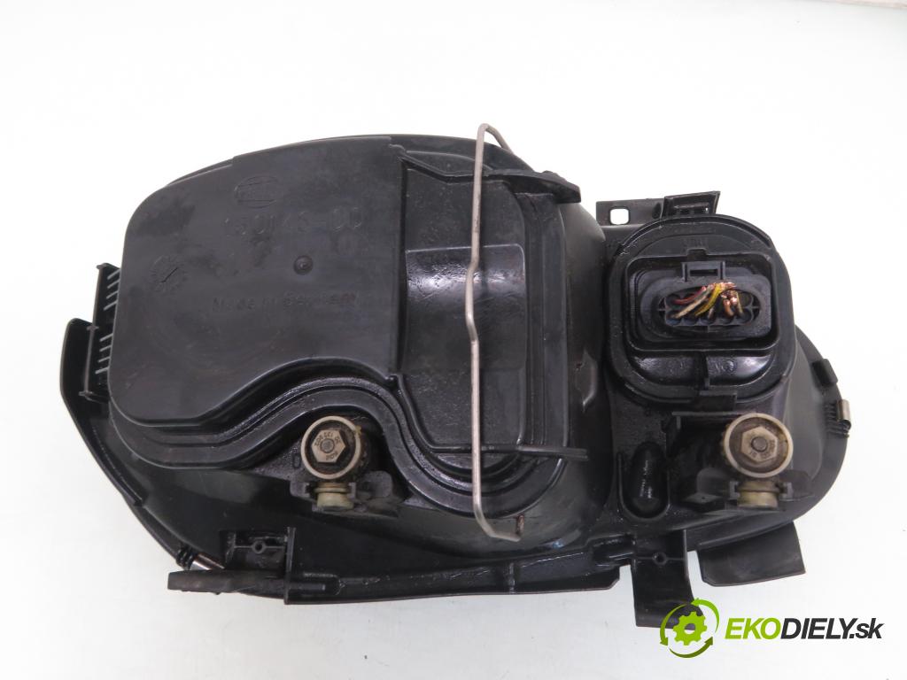 VW GOLF IV (1J1) HB 2003 77,00 1.6 16V - ATN 1598,00 Svetlo PP 15014600