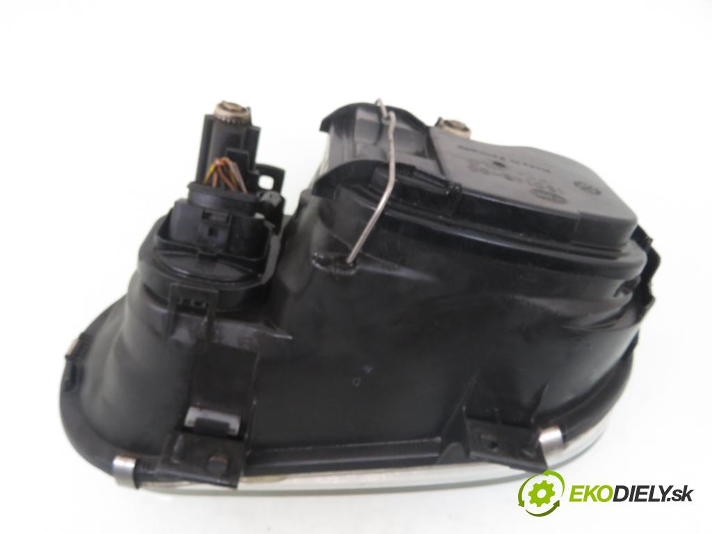 VW GOLF IV (1J1) HB 2003 77,00 1.6 16V - ATN 1598,00 Svetlo PP 15014600