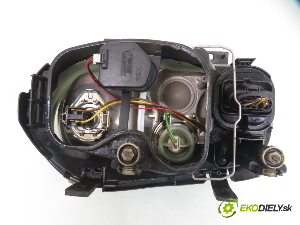 VW GOLF IV (1J1) HB 2003 77,00 1.6 16V - ATN 1598,00 Svetlo PP 15014600