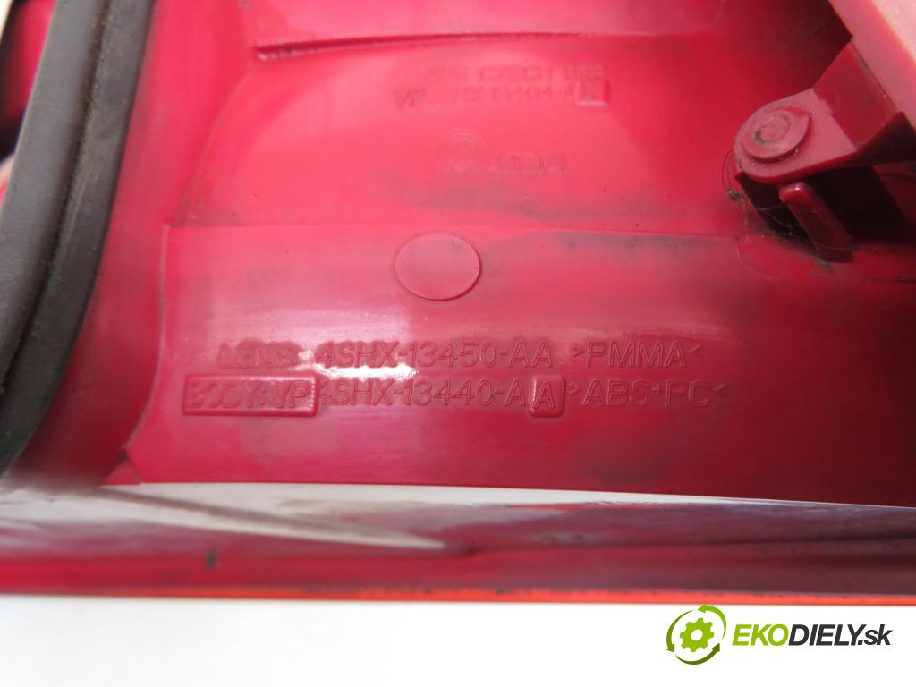 SKODA OCTAVIA II (1Z3) SEDAN 2006 77,00 1.9 TDI - BXE 1896,00 Svetlo pravé zadné 1Z5945096A ; 1Z5945112A