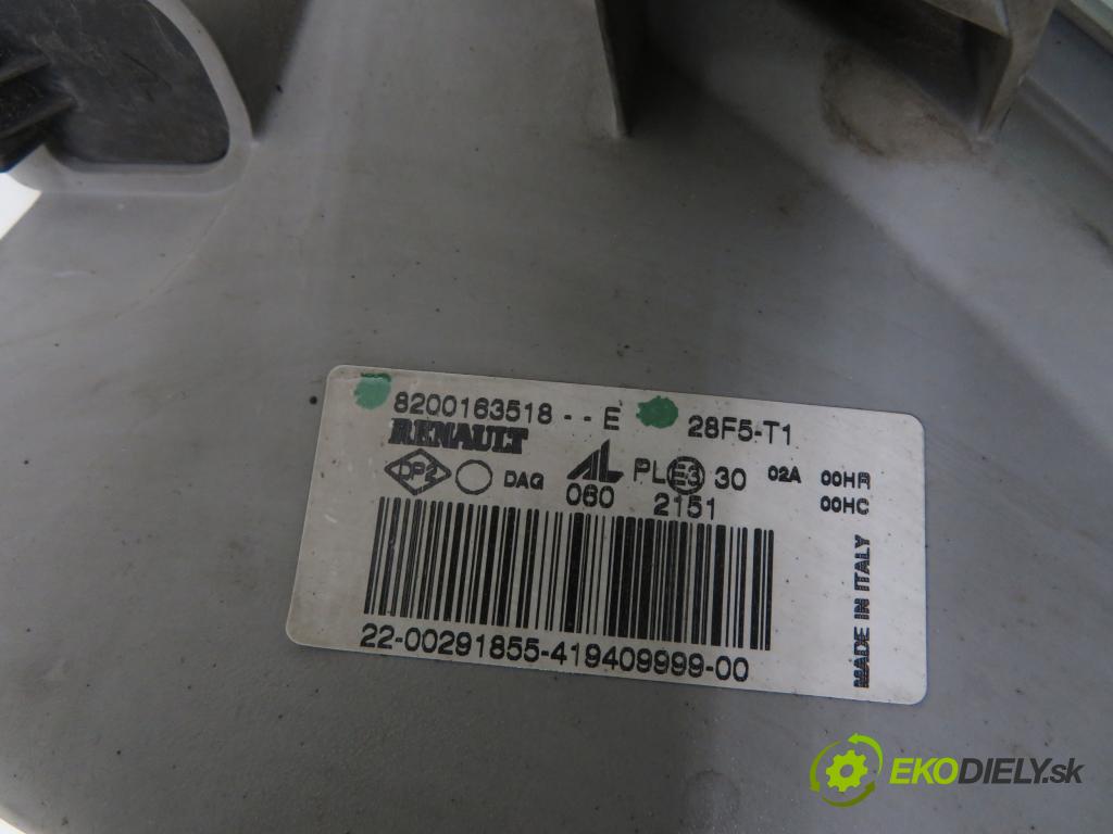 OPEL MOVANO Furgon (X70) FURGON 2005 73,00 2.5 DTi - G9U 754 2464,00 Svetlo PP 8200163518E