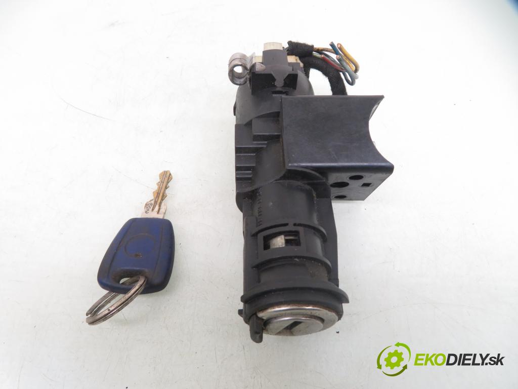 FIAT PUNTO (188_) HB 2002 59,00 1.2 16V 80 - 188 A5.000 1242,00 spínačka / imobilizéra IMMO / řídící jednotka IAW59FM3 ; 46812231 ; 46552681