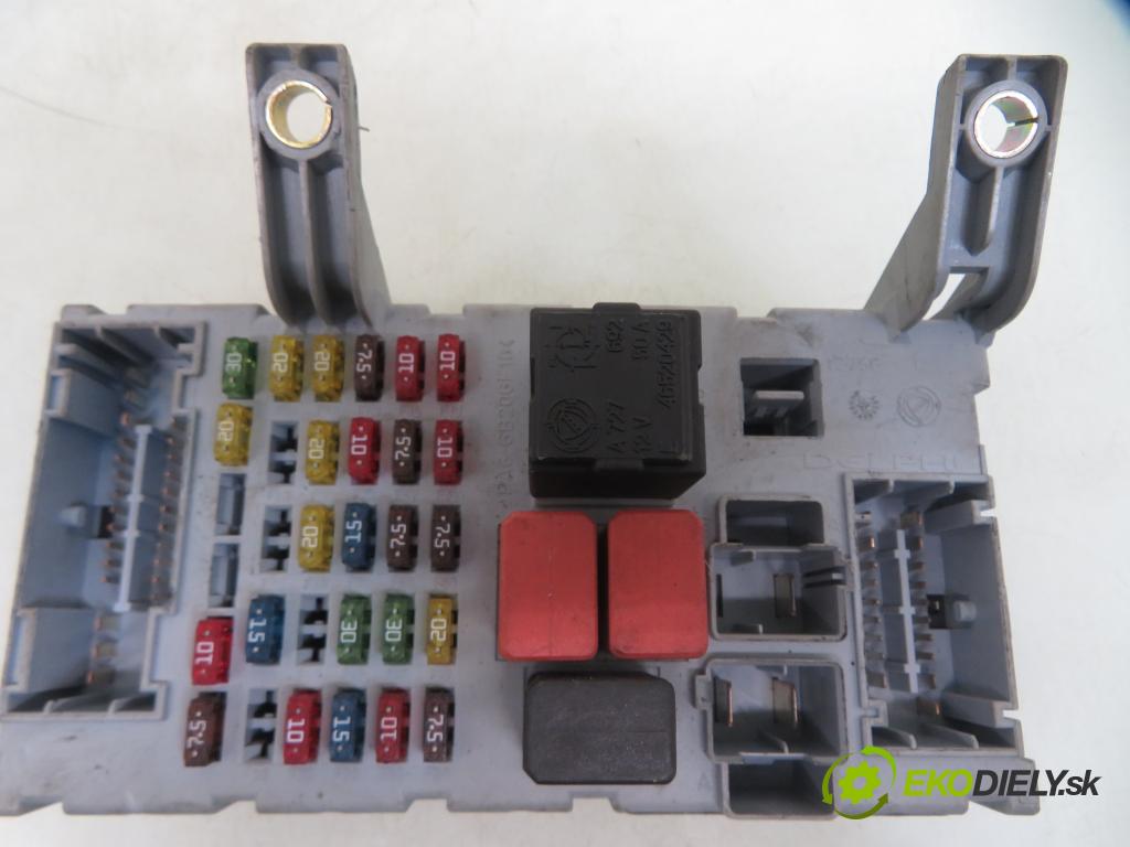 FIAT SIENA (178_) / ALBEA SEDAN 2003 59,00 1.2 - 188 A5.000 1242,00 spínačka / imobilizéra IMMO / řídící jednotka 0261207490 ; 46765990 ; 46817095