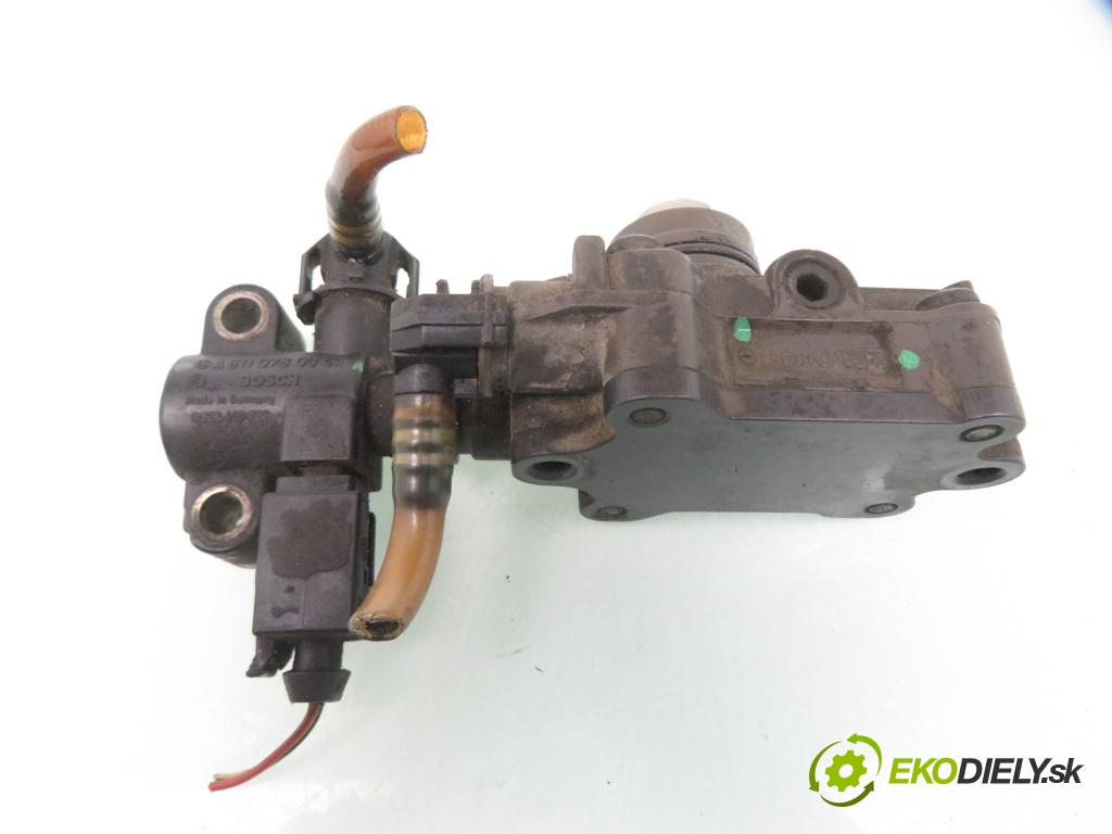 MERCEDES-BENZ VITO Skrzynia (638) VAN 2001 90,00 112 CDI 2.2 (638.094) - OM 611.980 2151,00 Pumpa paliva 0440020027 ; A6110900250 ; A6110780049