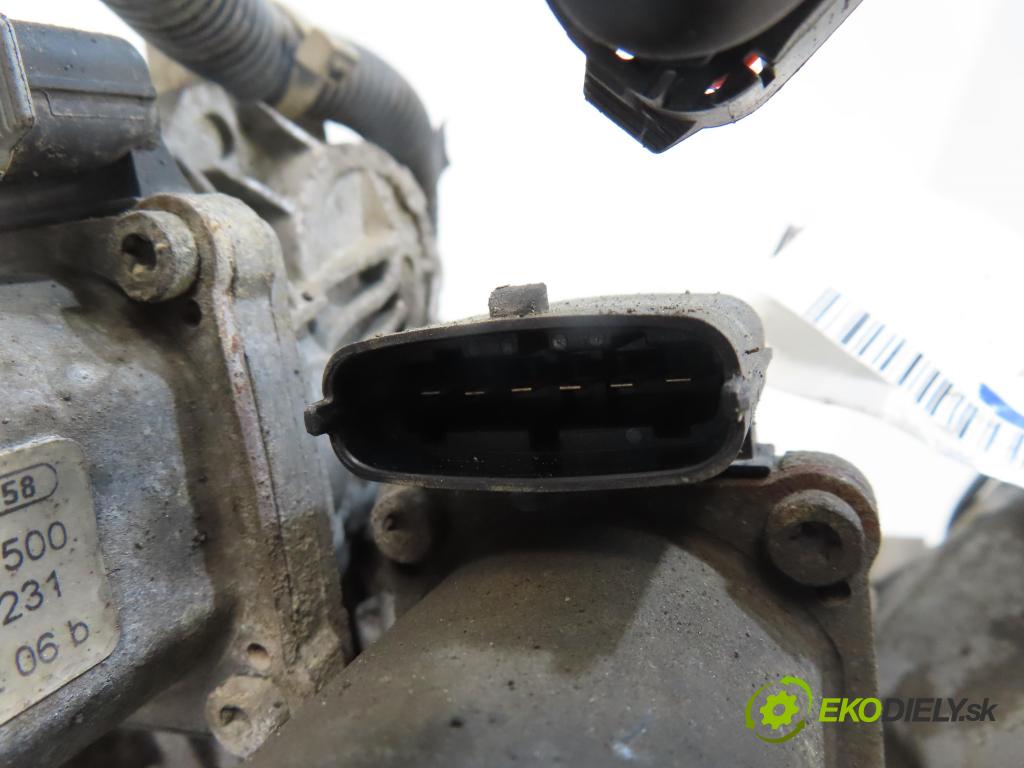 OPEL CORSA C (X01) HB 2004 55,00 1.2 16V 75 - Z 12 XE 1199,00 Prevodovka F13C394 ; 55352633 ; 0130008501