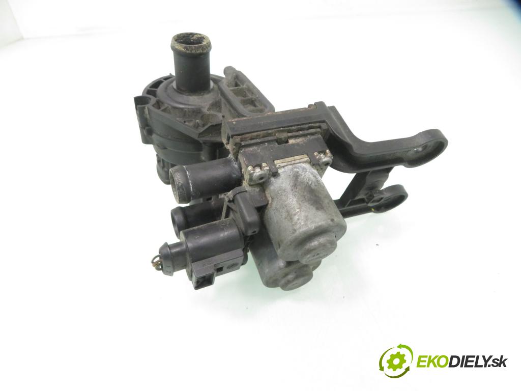 AUDI A6 (4F2, C6) SEDAN 2004 155,00 3.0 TDI quattro - BNG 2967,00 ELEKTROVENTIL: vody 4F1959617A