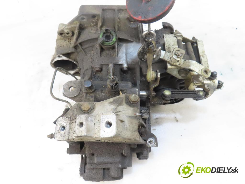 VW GOLF IV (1J1) HB 1997 74,00 1.6 - AEH 1595,00 převodovka MANUALNA DLP