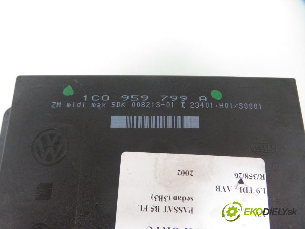 VW PASSAT B5.5 (3B3) SEDAN 2002 74,00 1.9 TDI PD 101 - AVB 1896,00 MODUL komfortu 1C0959799A ; 5DK008213