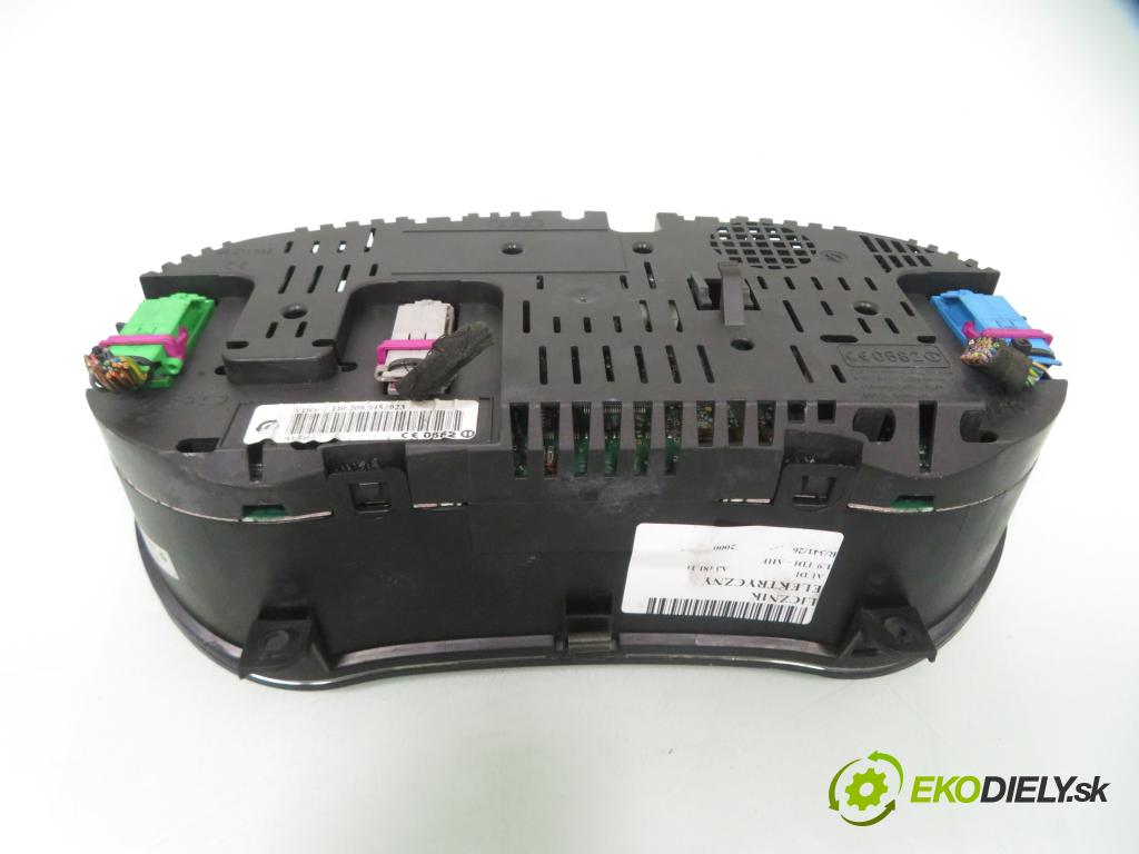 AUDI A3 (8L1) HB 2000 81,00 1.9 TDI 110 - AHF 1896,00 Prístrojovka elektrický 8L0920931EX ; 110208945