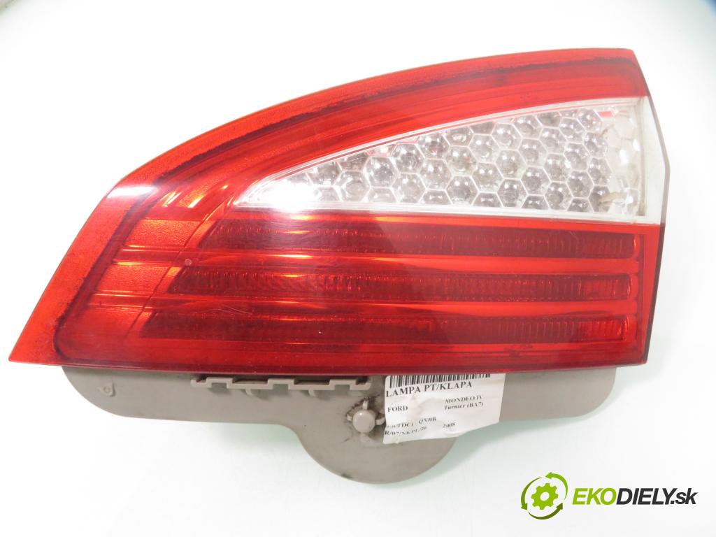 FORD MONDEO IV Turnier (BA7) KOMBI 2008 103,00 2.0 TDCi - QXBB 1997,00 světlo pravé zadní kufr 7S7113A602B
