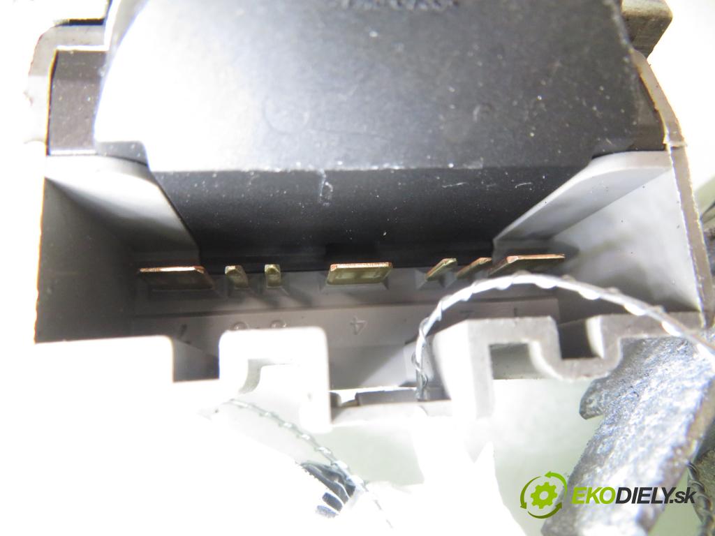 FORD MONDEO IV Turnier (BA7) KOMBI 2008 103,00 2.0 TDCi - QXBB 1997,00 spínačka / VLOŽKY 3M513F880A ; 6E5T15607BA