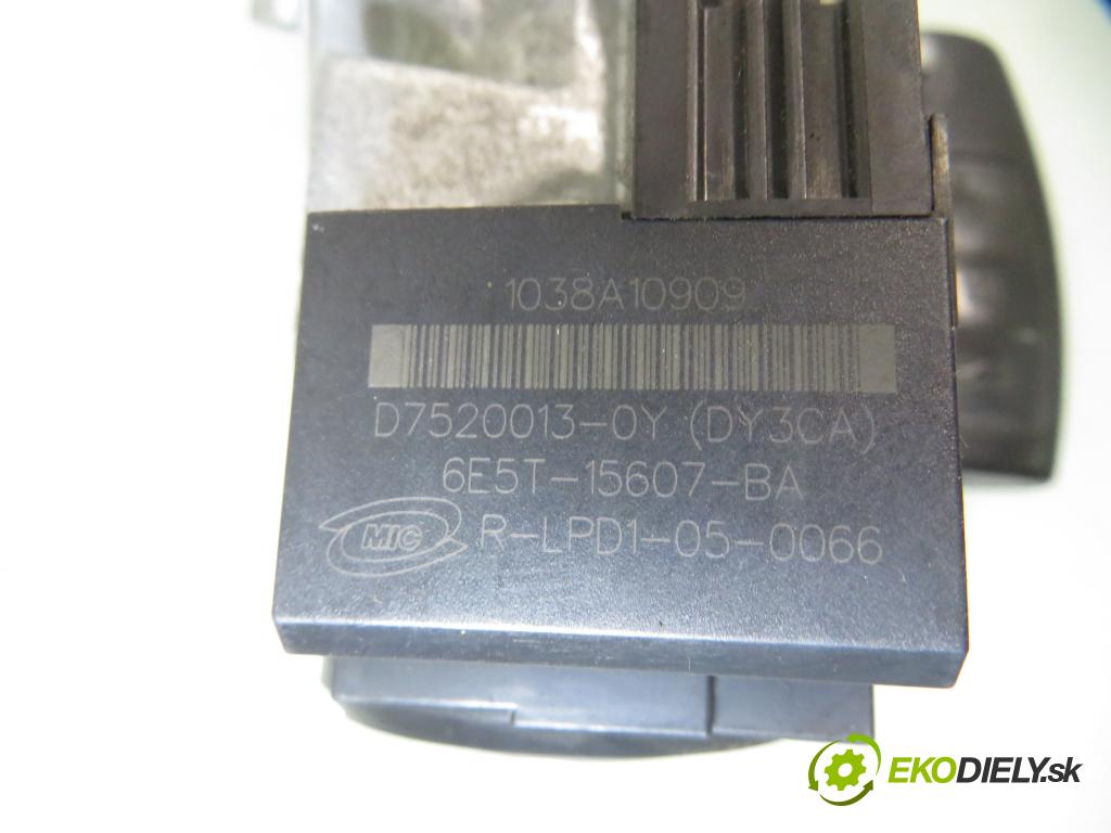 FORD MONDEO IV Turnier (BA7) KOMBI 2008 103,00 2.0 TDCi - QXBB 1997,00 spínačka / VLOŽKY 3M513F880A ; 6E5T15607BA