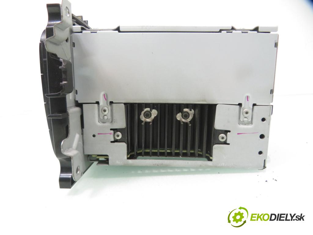 FORD MONDEO IV Turnier (BA7) KOMBI 2008 103,00 2.0 TDCi - QXBB 1997,00 RADIO CD VP6M2F18C821AG ; 7S7T18C939AF