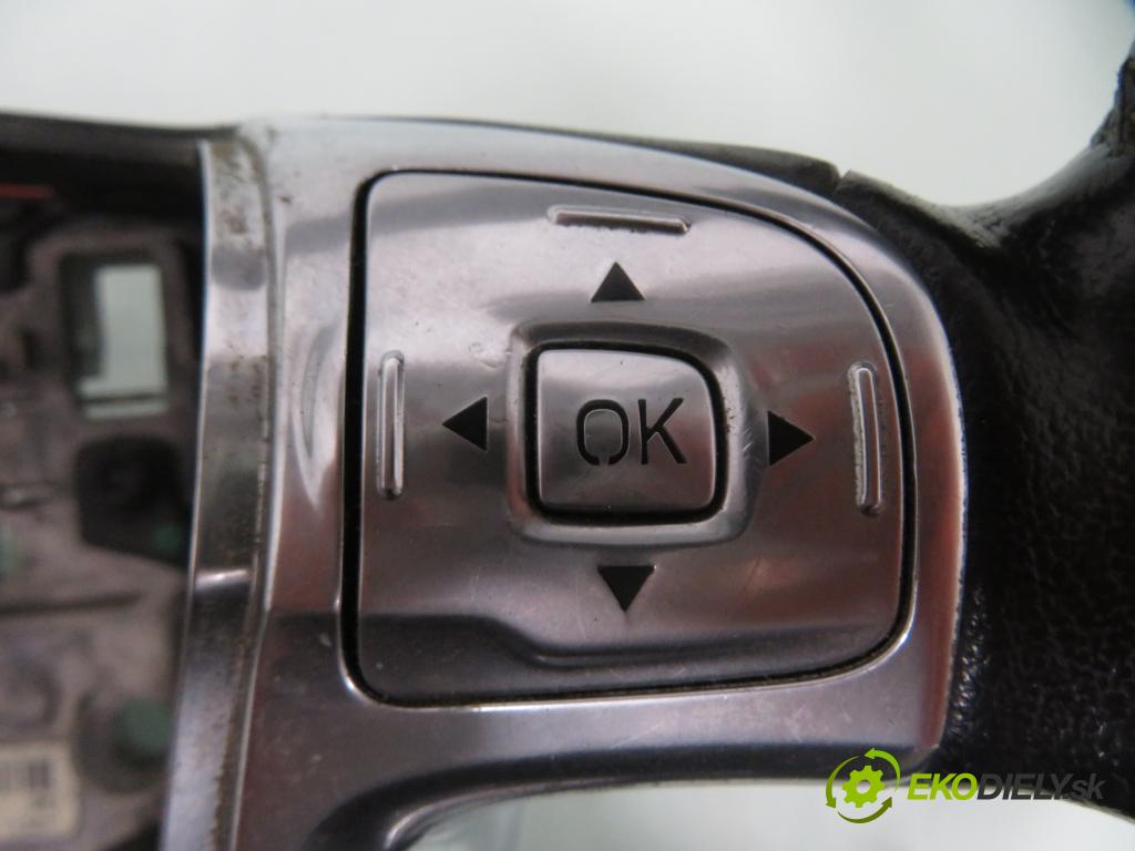 FORD MONDEO IV Turnier (BA7) KOMBI 2008 103,00 2.0 TDCi - QXBB 1997,00 volant 305481885 ; 6M2T14K147AH ; 305418299D52AJ (Volant)