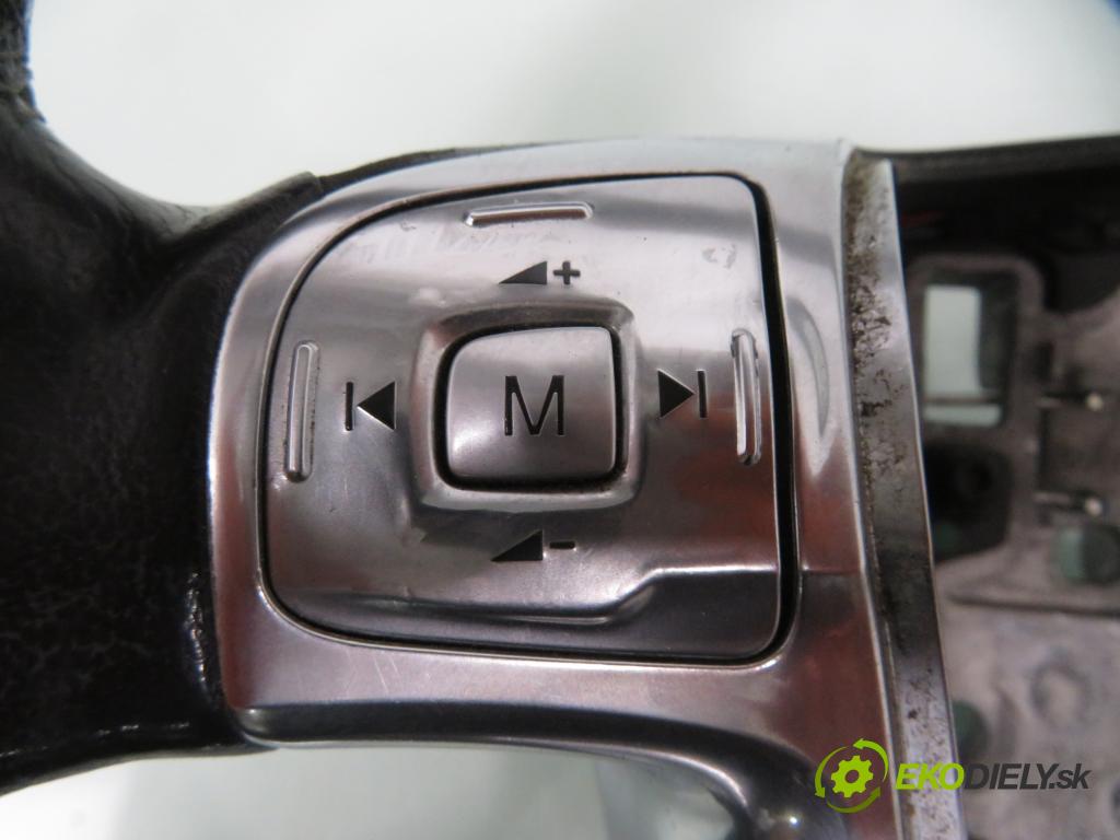 FORD MONDEO IV Turnier (BA7) KOMBI 2008 103,00 2.0 TDCi - QXBB 1997,00 volant 305481885 ; 6M2T14K147AH ; 305418299D52AJ (Volant)