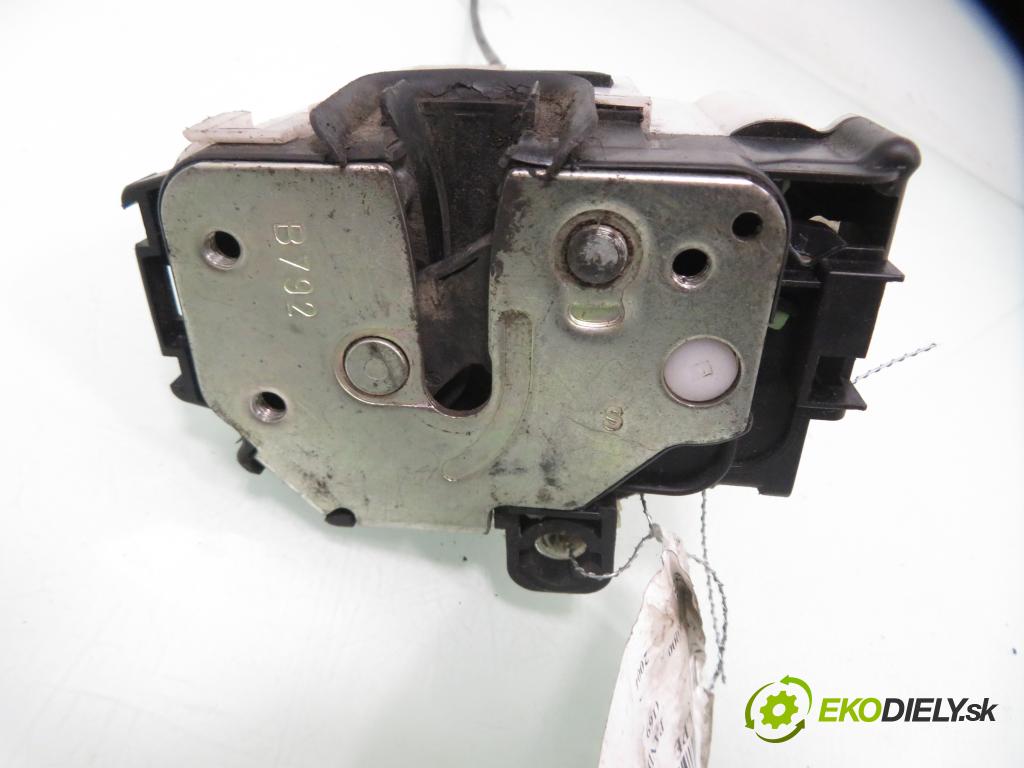 FIAT PANDA (169_) HB 2004 40,00 1.1 54 - 187 A1.000 1108,00 zámok 46803511