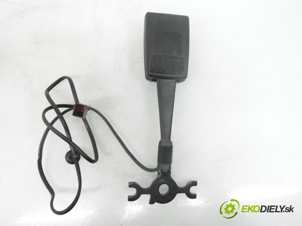 FORD MONDEO IV Turnier (BA7) KOMBI 2008 103,00 2.0 TDCi - QXBB 1997,00 zapínače pásů PŘEDNÍ: 609955500 ; S8GCD