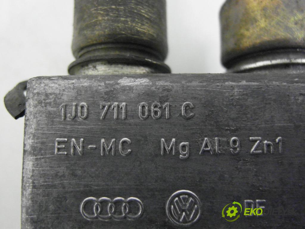 VW GOLF IV (1J1) HB 1999 85,00 1.9 TDI - AUY 1896,00 ZVEDÁK: 1J0711061C ; 1J0711049F