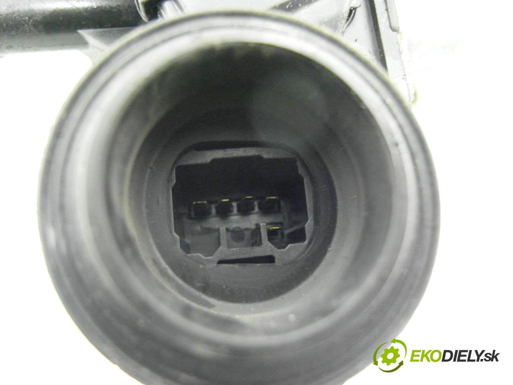 TOYOTA RAV 4 II (_A2_) SUV 2004 85,00 2.0 D-4D 4WD 116 - 1CD-FTV 1995,00 mechanismus oken 8572042070 ; 0620401160