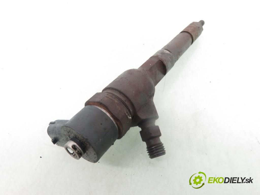 FIAT FIORINO nadwozie zamknięte / kombi (225_) FURGON 2009 70,00 1.3 D Multijet - 199 B1.000 1248,00 vstrekovač 0445110183 (Vstrekovač paliva)