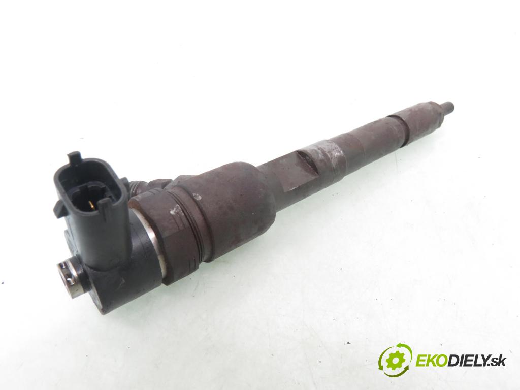 FIAT FIORINO nadwozie zamknięte / kombi (225_) FURGON 2009 70,00 1.3 D Multijet - 199 B1.000 1248,00 vstrekovač 0445110183 (Vstrekovač paliva)
