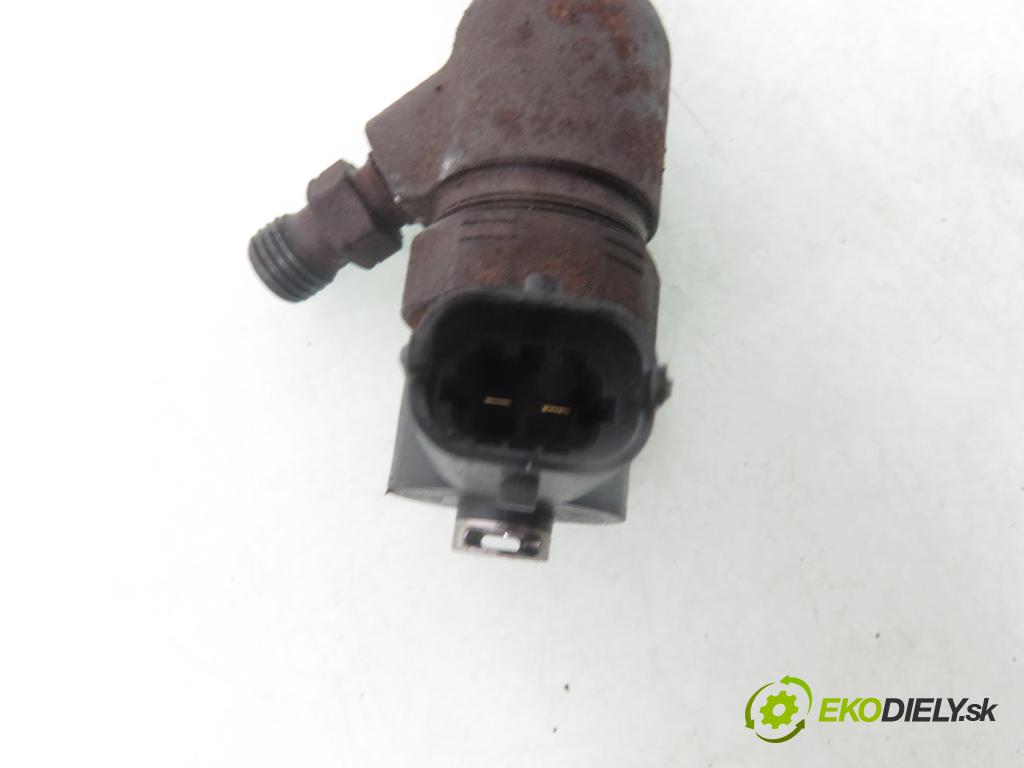 FIAT FIORINO nadwozie zamknięte / kombi (225_) FURGON 2009 70,00 1.3 D Multijet - 199 B1.000 1248,00 vstrekovač 0445110183 (Vstrekovač paliva)