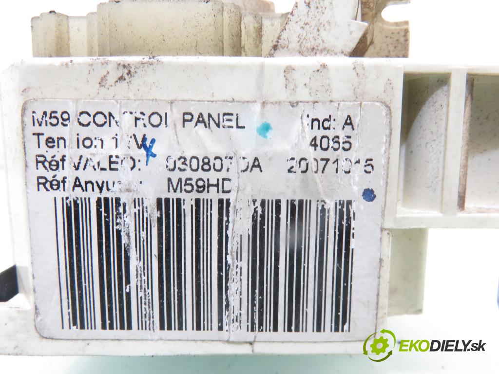 PEUGEOT PARTNER Skrzynia (5_, G_) FURGON 2008 55,00 1.6 HDi 75 - 9HW (DV6BTED4) 1560,00 Panel topení 030807DA