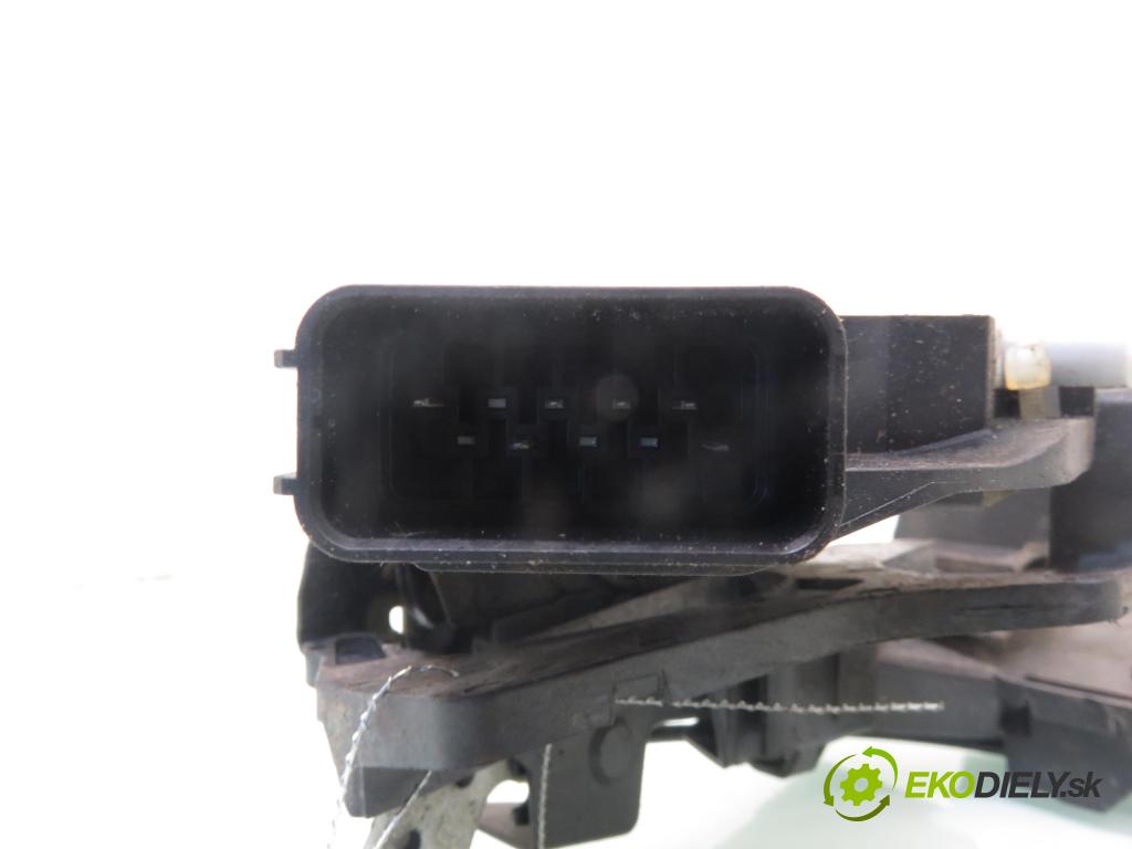 FORD MONDEO IV Turnier (BA7) KOMBI 2008 103,00 2.0 TDCi - QXBB 1997,00 zámok 6M2AR21813EC ; 7S71A219A65CH ; 971730105