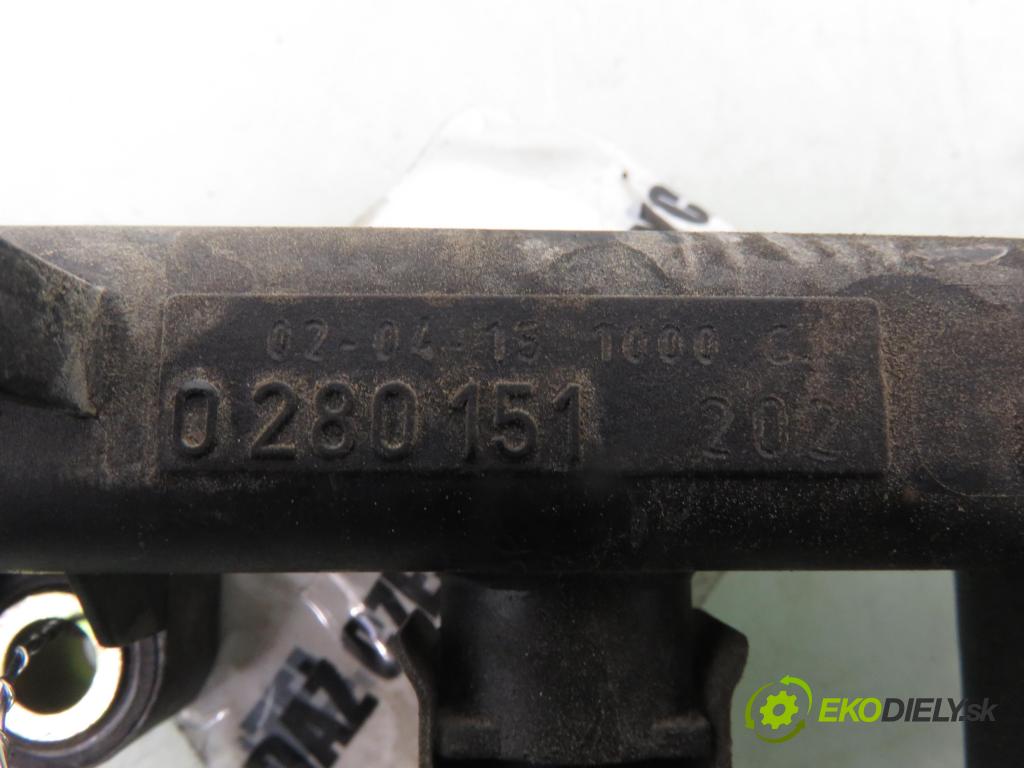 FIAT PUNTO (188_) HB 2002 59,00 1.2 16V 80 - 188 A5.000 1242,00 Lišta vstrekovacia 0280151 ; 0280155971 (Vstrekovacia lišta)