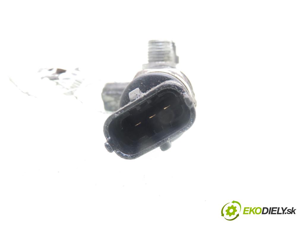 RENAULT MASTER II Skrzynia (FD) FURGON 2003 84,00 2.5 dCi 120 - G9U 750 2464,00 lišta vstřikovací 0445214042 (Vstřikovací lišta)