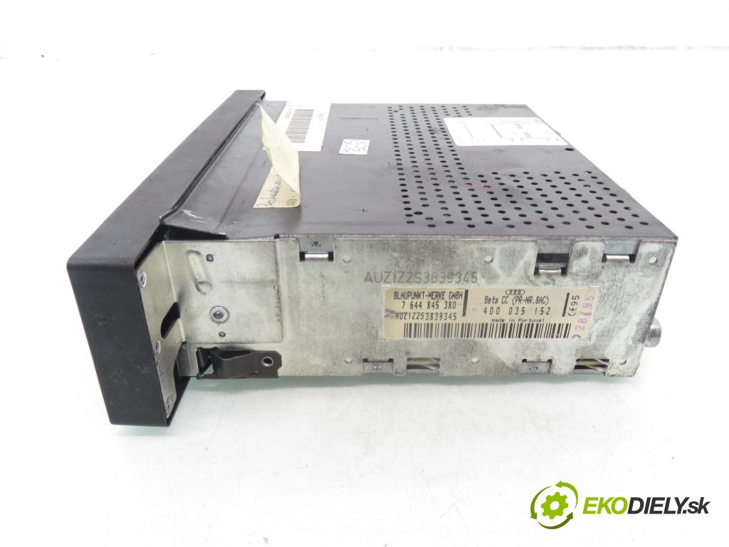 AUDI A4 (8D2, B5) SEDAN 1995 74,00 1.6 - ANA 1595,00 RADIO Modul 4D0035152 ; 7644845380