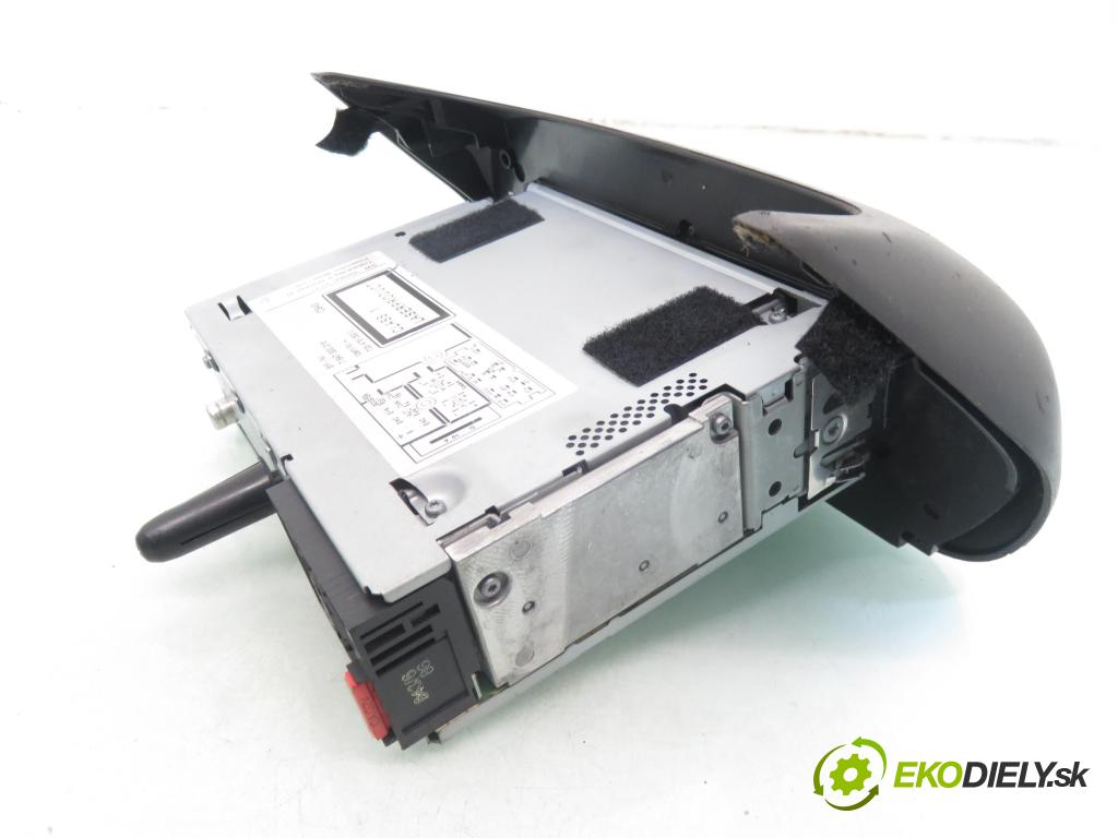 FIAT FIORINO nadwozie zamknięte / kombi (225_) FURGON 2009 70,00 1.3 D Multijet - 199 B1.000 1248,00 RADIO CD 7647300316 ; 7354780830