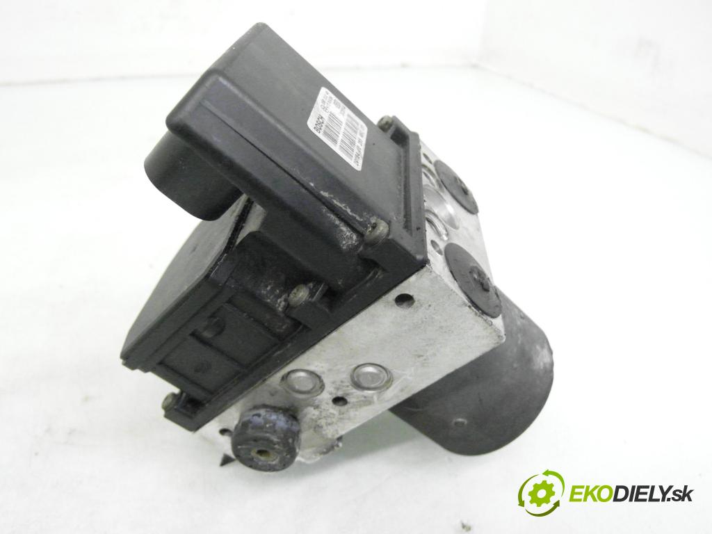 AUDI A4 (8E2, B6) SEDAN 2002 96,00 2.0 20V 130 - ALT 1984,00 Pumpa ABS 0265950011 ; 0265225048 ; 8E0614517 (Pumpa ABS)