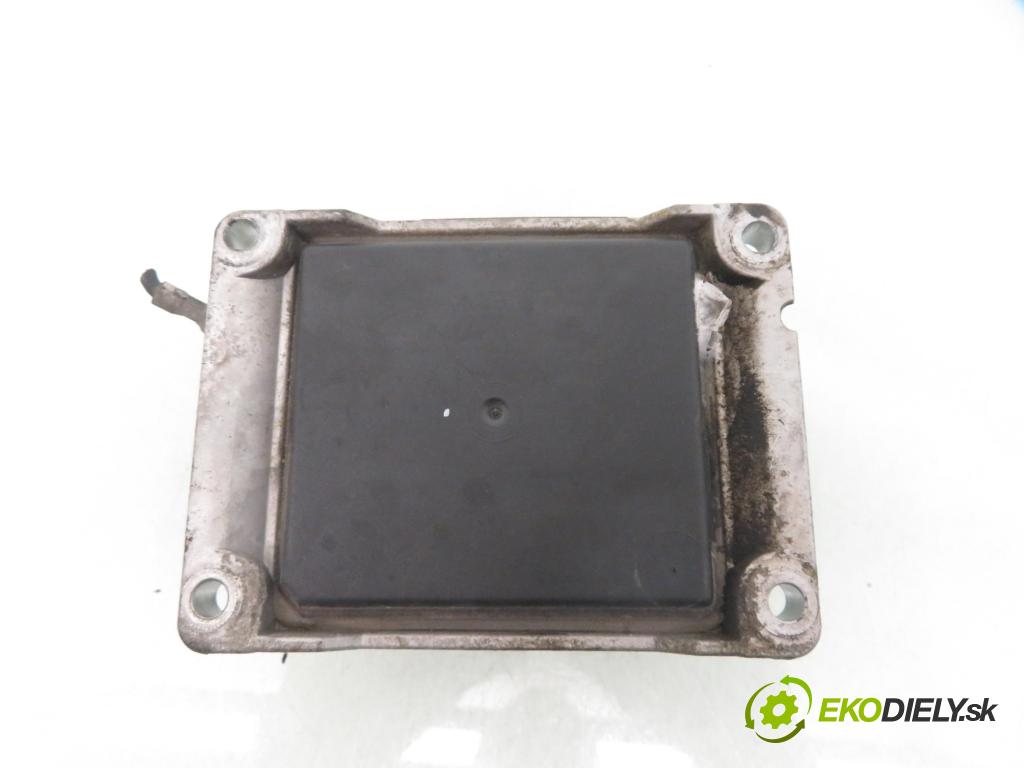 OPEL CORSA D (S07) HB 2008 44,00 1.0 12V 60 - Z 10 XEP 998,00 Riadiaca jednotka Motor 0261208939 ; 55557932