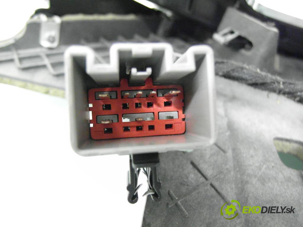 FORD MONDEO IV Turnier (BA7) KOMBI 2008 103,00 2.0 TDCi - QXBB 1997,00 Lakťová opierka 7S71A042B60AA ; 7S71A045A20