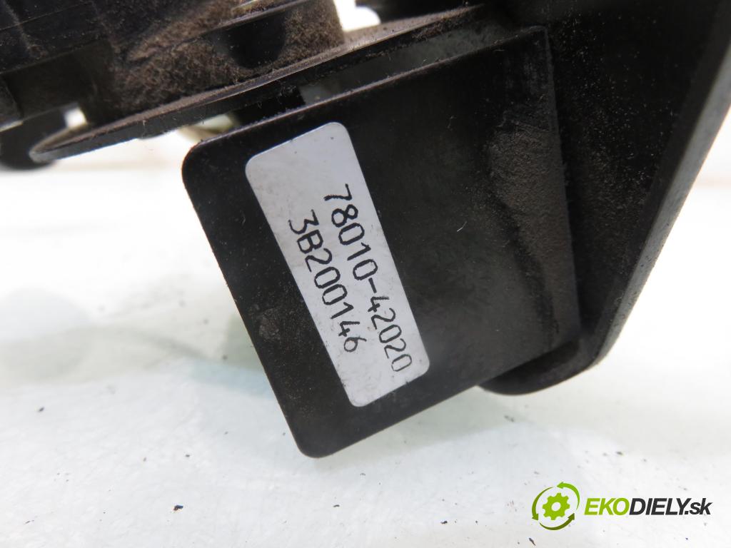 TOYOTA RAV 4 II (_A2_) SUV 2004 85,00 2.0 D-4D 4WD 116 - 1CD-FTV 1995,00 potenciometr plynového pedálu 7801042020 ; 8928133010 (Potenciometr plynového pedálu)