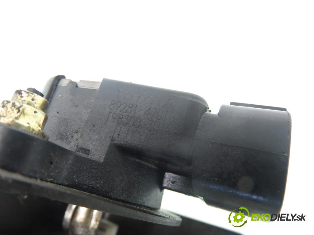 TOYOTA AVENSIS Station Wagon (_T22_) KOMBI 2001 81,00 2.0 D-4D 110 - 1CD-FTV 1995,00 potenciometr plynového pedálu 8928147010 ; 1983003010 (Potenciometr plynového pedálu)